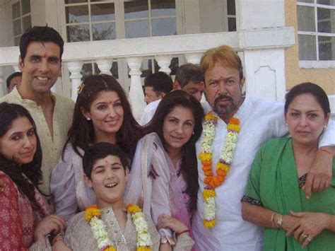 Akshay kumar family photo with wife son dimple Kapadia and Rajesh Khanna – 2019 Printable ...