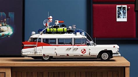 LEGO presenta el Ecto-1 de los Cazafantasmas, y mide casi medio metro