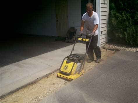 Asphalt Repair | Minnesota Professional Seal Coating Services | Driveway Repair MN