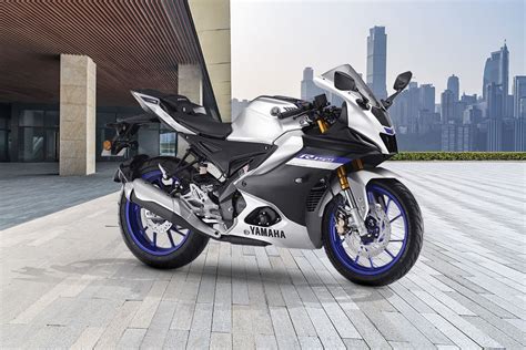 Yamaha YZF R15 Price 2023 Mileage, Specs, Images Of YZF R15 Carandbike | lupon.gov.ph