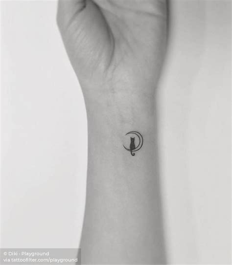 minimalist tattoo ideas women #Minimalisttattoos in 2020 | Cat tattoo ...