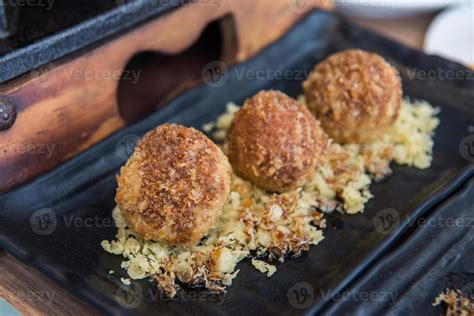 Takoyaki set in Japanese restaurant, Japanese Food 21894598 Stock Photo ...