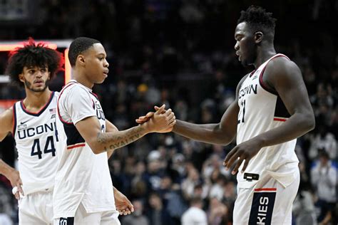 UConn men ranked No. 2 in this week's AP Top 25 poll