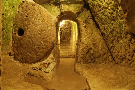 Derinkuyu Underground City – An Amazing Geological Spectacle