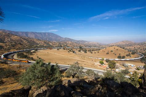 Tehachapi Loop – California Rail Pass