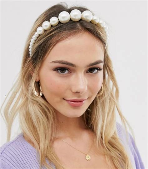 Shop the Bridal Trend-Pearl Headbands - Perfete | Hair clippers, Bride headpiece, Pearl headband