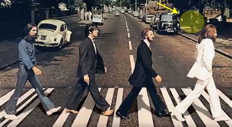 The Beatles’ Iconic ‘Abbey Road’ Photo Has The Greatest Photobomb Ever ...