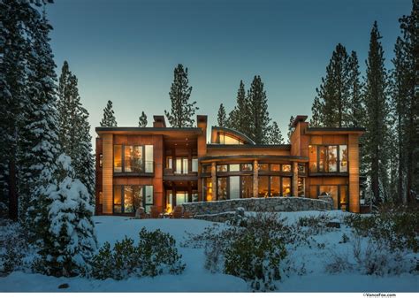 Warm and Inviting Retreat near Lake Tahoe, California