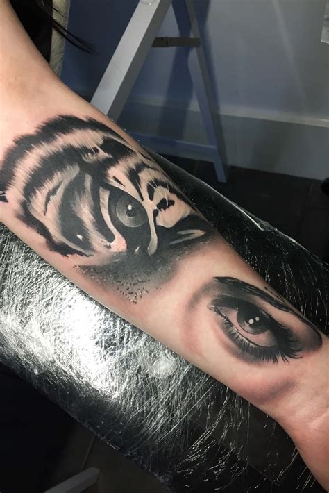 15+ Realistic Tiger Tattoo Designs For Women | PetPress