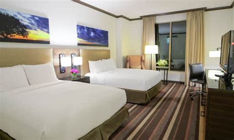 Boutique Dallas Hotel Rooms & Suites - Hilton Dallas Park Cities