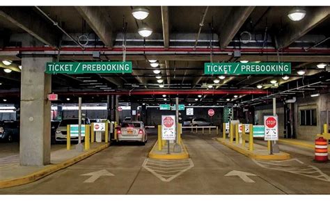 LaGuardia Airport Terminal B Garage: Airports/Transit Best Project 2018 ...