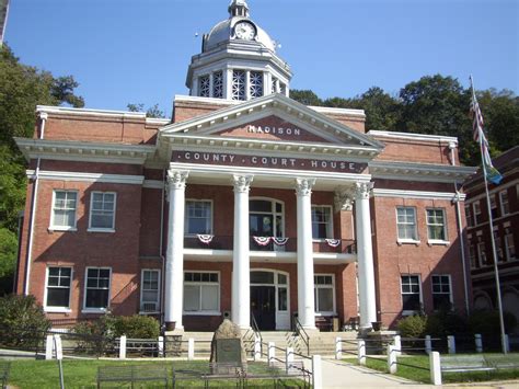 The Matt Ward History Experience : Madison County Courthouse