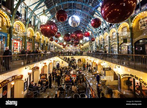 Covent Garden Market at Christmas, London Stock Photo - Alamy