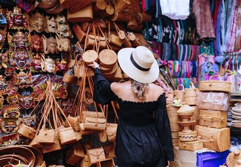 A Guide To Ubud Art Markets | A Pair & A Spare