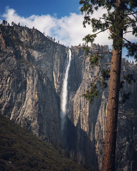 Current Flooding & Waterfalls in Yosemite Valley — Flying Dawn Marie ...