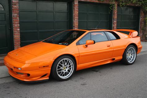 The 10 Best Supercars From the '80s - Exotic Car List