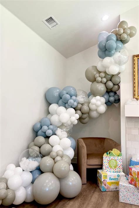 DIY Cloud Balloons for Baby Showers