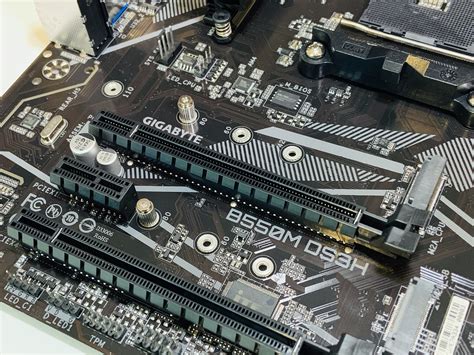 Gigabyte B550M DS3H Motherboard Reviewed at AMD3D - FunkyKit