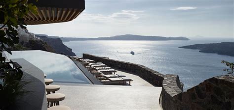 Villa Bordeaux, Thira (847 00 Santorini), Greece. Expert reviews and highlights | The Hotel Guru