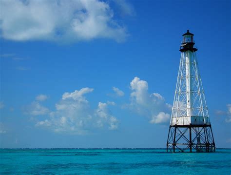 30 Florida lighthouses: Top travel tips for lighthouse lovers