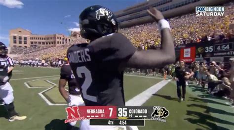 Shedeur Sanders Pays Tribute To Dad After Scoring TD (VIDEO)