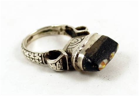 Old Afghan silver ring - ethnicadornment