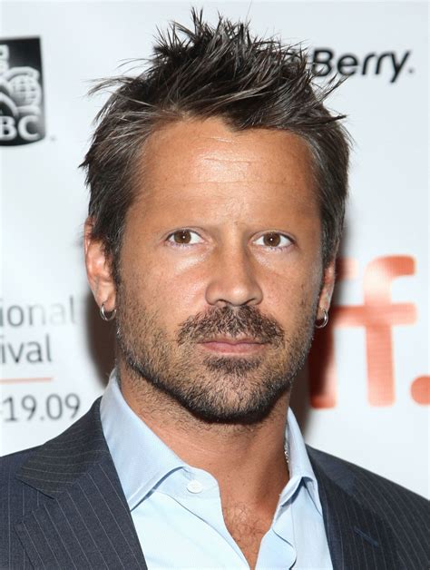 Celebs Without Eyebrows: Colin Farrell