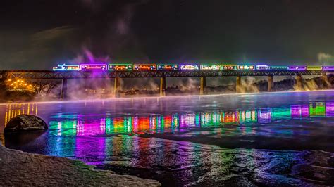 Canadian Pacific Railway lights up the Townships for the holidays ...