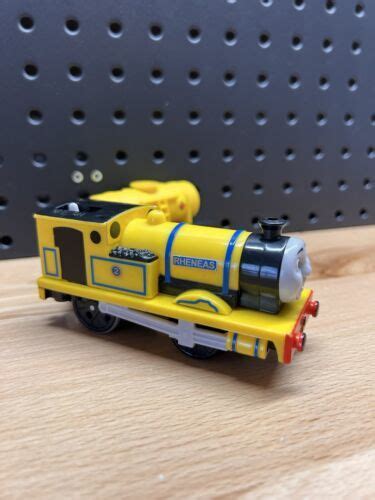 Thomas & Friends TrackMaster Motorized Yellow Paint Rheneas Engine ...