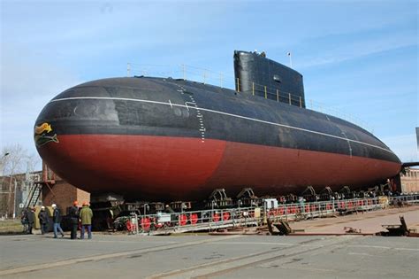 Indian Navy's Kilo-Class Submarine, INS Sindhuvijay [Photographs ...