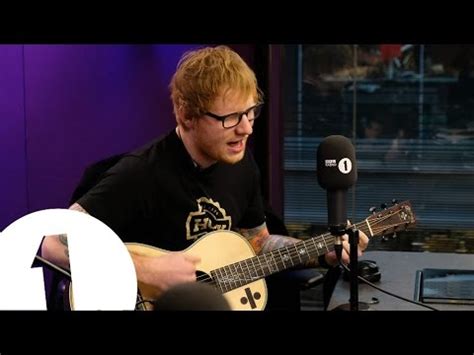 Ed Sheeran - Castle On The Hill (Live) - YouTube