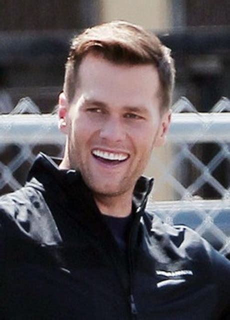 Tom Brady has a new look!