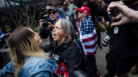 Trump NYC protests: Small group of former president's supporters, foes ...