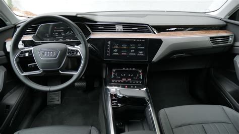 2021 Audi E-Tron Sportback Interior Driveway Test | Q5 bones, Q8 ...