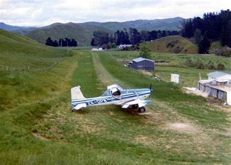 Cessna 188 Agwagon series picture #03 - Barrie Aircraft Museum