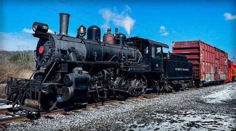 Everett Railroad converts old steam locomotive to fuel oil - Societies ...