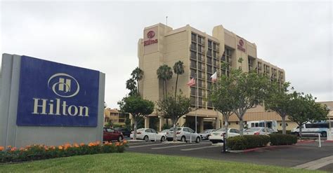 SNA Parking Hilton Irvine | John Wayne Airport Parking | snag a space®