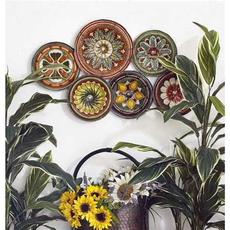 Grayson Lane Metal Plate Wall Decor Decorative Plates Wall Decor 31-in x 19-in Multicolor in the ...