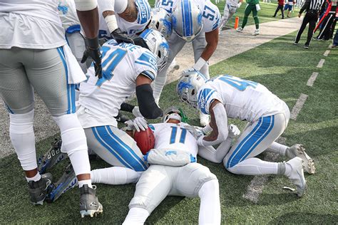 Detroit Lions locker room celebration video after beating New York Jets ...