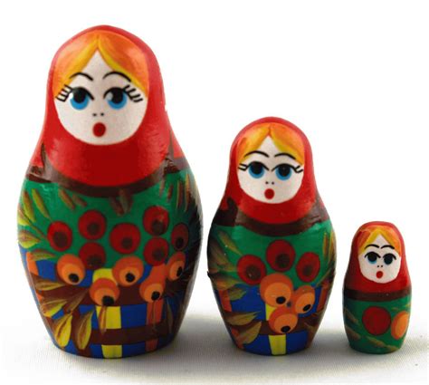 Matryoshka wood dolls on Matryoshka.biz