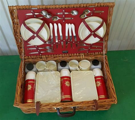 Vintage Sirram Picnic Set | Picnic set, Picnic, Picnic hamper