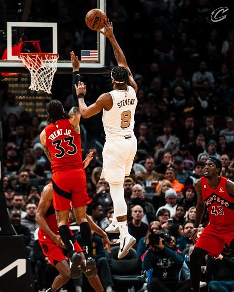 Cavs vs Raptors Through the Lens Photo Gallery | NBA.com