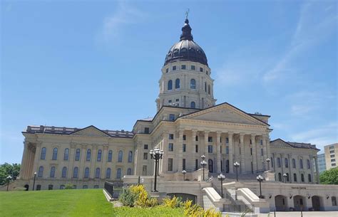 Wandering His Wonders: Kansas. The. Best. State. Capitol. Tour. Ever.