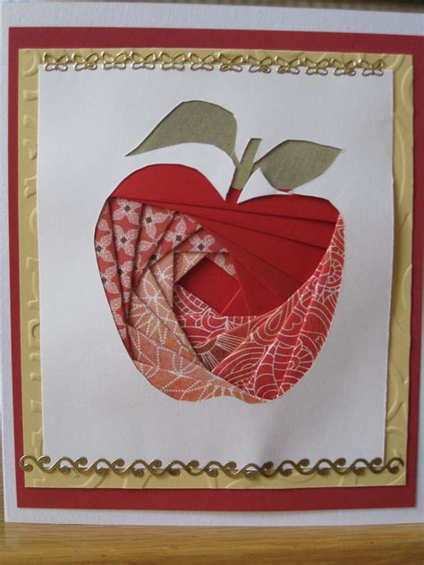 Apple Iris Fold...like the red papers... Iris Folding Templates, Iris ...