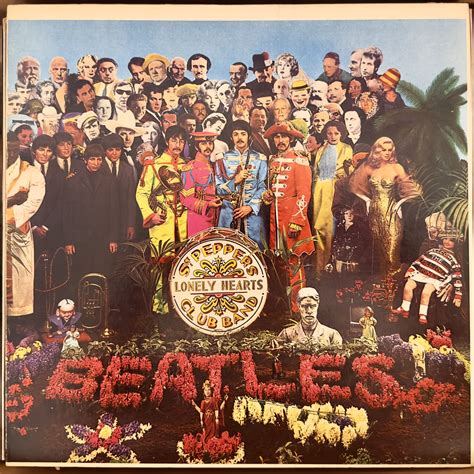 Sgt. Pepper's Lonely Hearts Club Band by the Beatles (Vinyl record album review) | Colossal Reviews