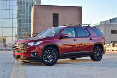 2021 Chevrolet Traverse Test Drive Review - CarGurus.ca