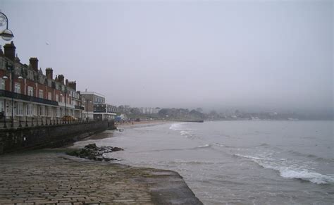 fishyfishy: Swanage, Stone Jetty to The Mowlem Theatre