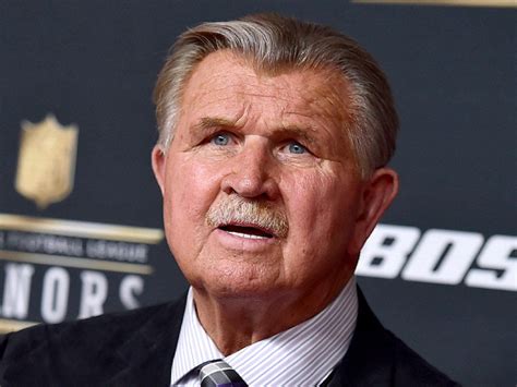 Mike Ditka suffered a ‘mild’ heart attack and is recovering in a ...