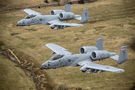 Le débat sur le retrait du A-10 Warthog relancé — avionslegendaires.net