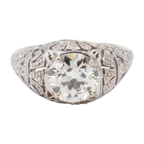 Art Deco solitaire diamond engagement ring, English, circa 1930. For Sale at 1stDibs